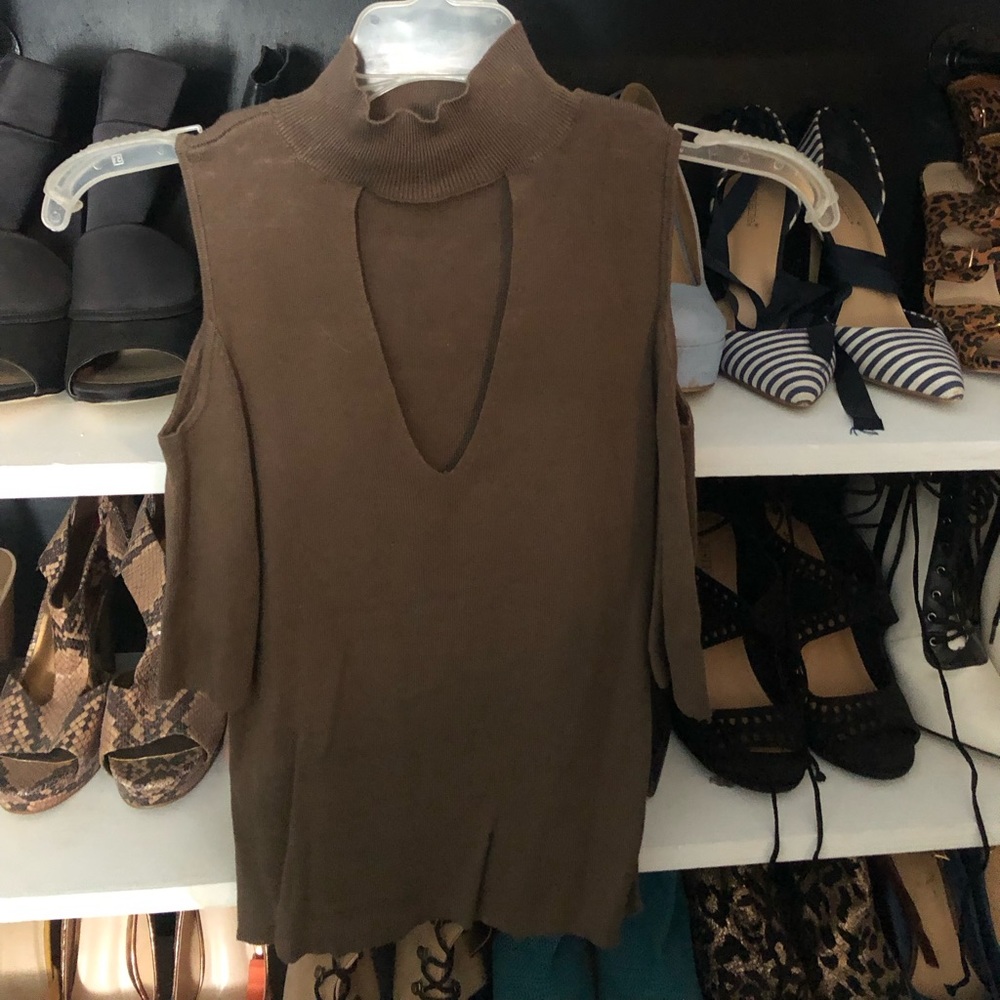 Express S chocolate brown top.